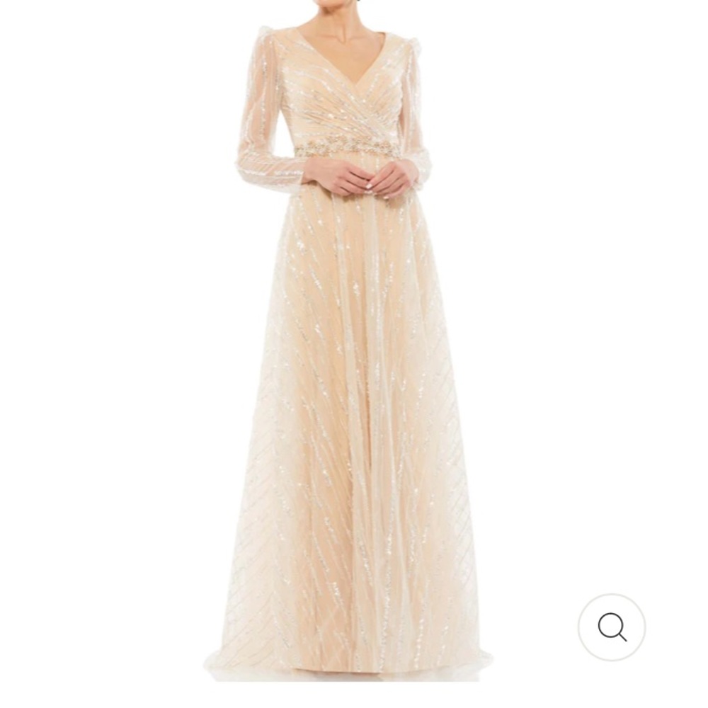 NWOT Mac Duggal long sleeve sequin gown